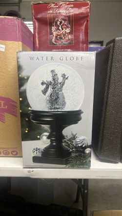 Christmas snow globe