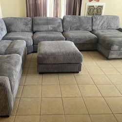 7pc Grey Sectional Sofa With Ottoman