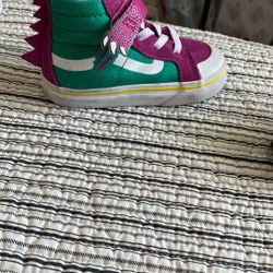 Two Child’s Size 7 Shoes!