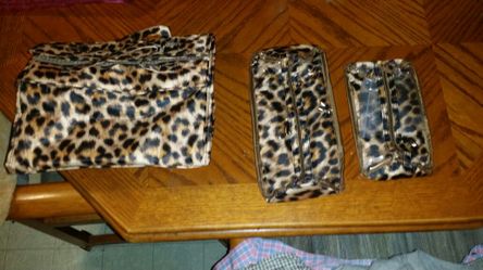 3 leopard travel pack bags