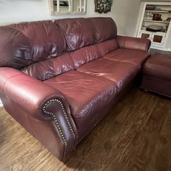 Beautiful Italian Leather Couch + Ottoman – 210 cm – Excellent Condition