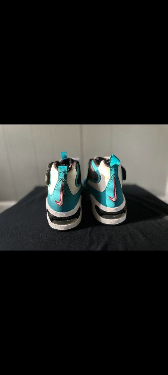 Ken Griffey Nikes