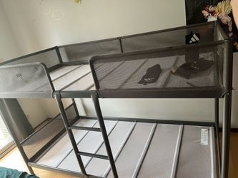 Bunk bed
