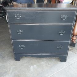 VINTAGE 3 DRAWERS DRESSER 