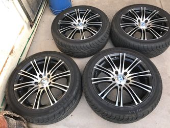 BMW 2006 325i tires there 17"