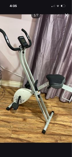 Pro form exercise bike one side paddle belt broken as is condition  Working bike upright display not working as is