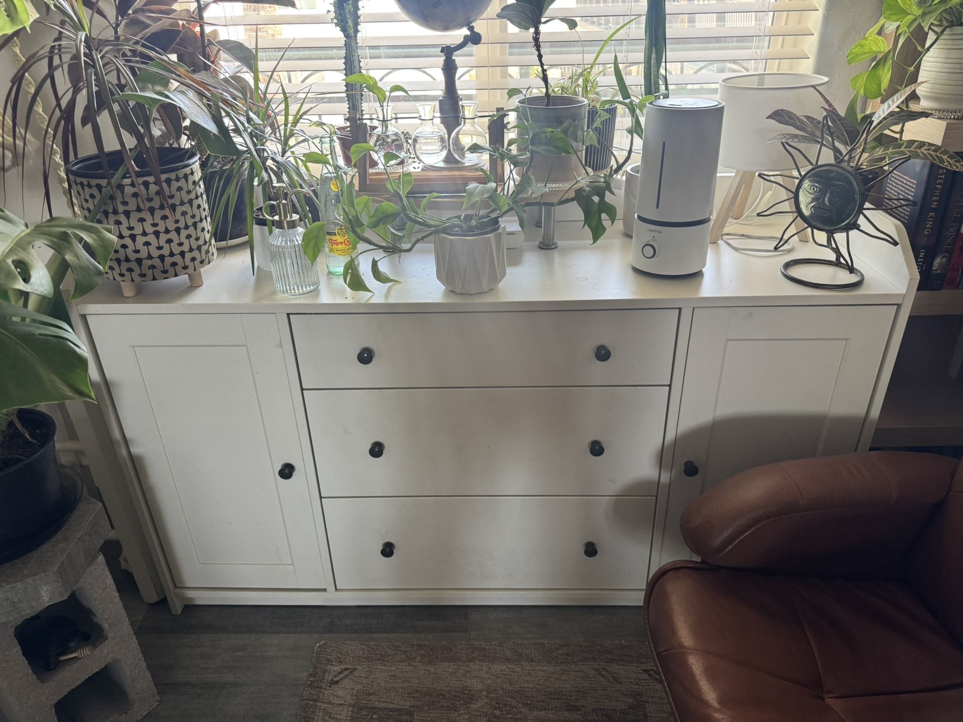 Side board - Plant Holder - Dresser Thingy