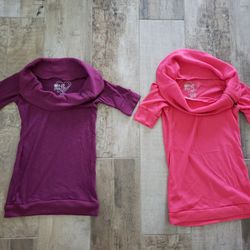 Lot x 2 Lady's Large Collar Tops/Tunics in Small.