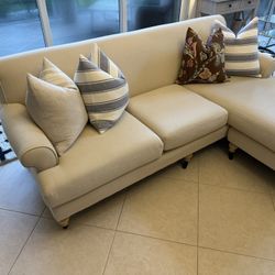 Sofa With Reversible Chaise