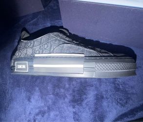Dior shoe