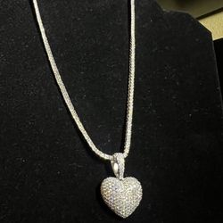Iced Out Heart Pendant And Chain Bundle ✨🥶