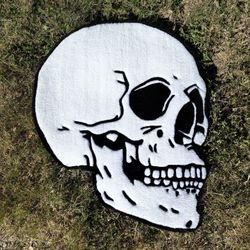 Hand-Tufted Skull Rug/Wallhanging 