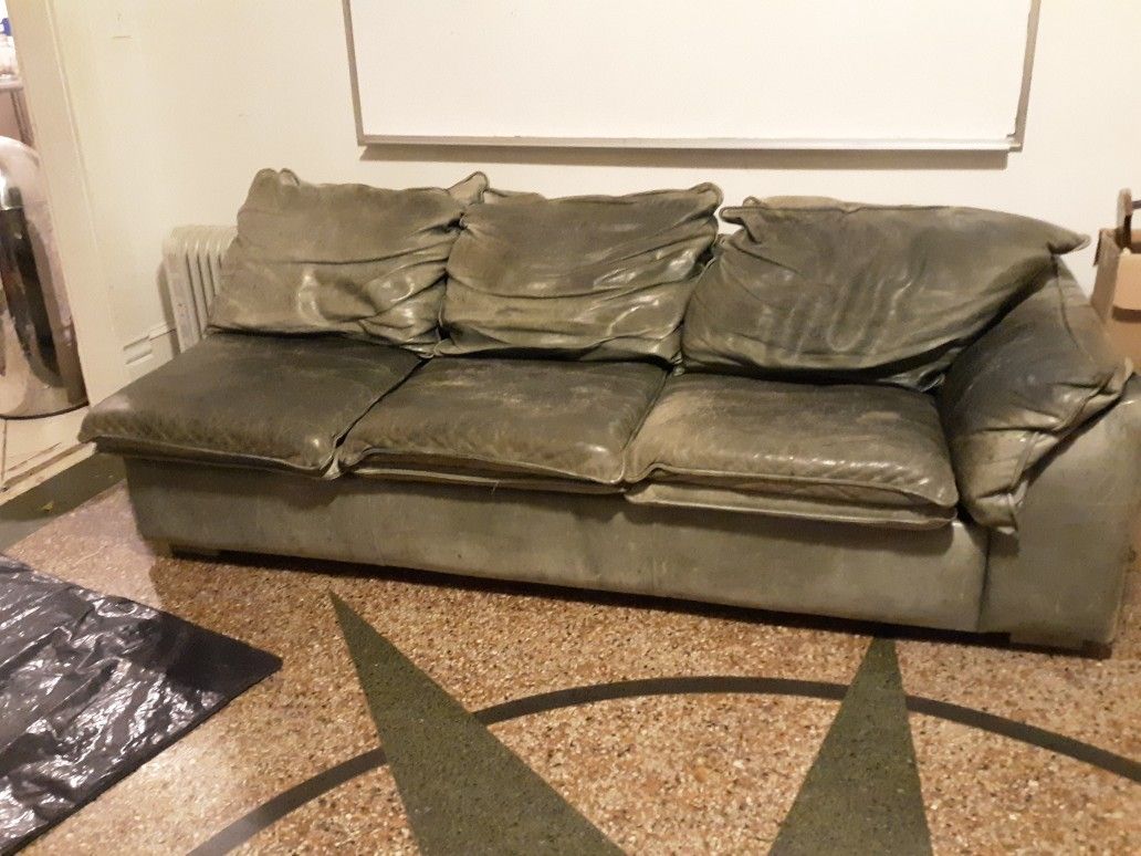 LEATHER CREATIONS sectional sofas with PULL OUT SOFA BED