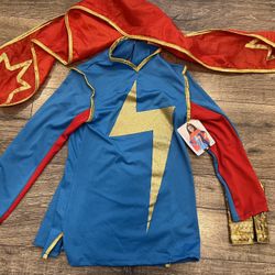 Mis marvel Halloween costume size 4-6
