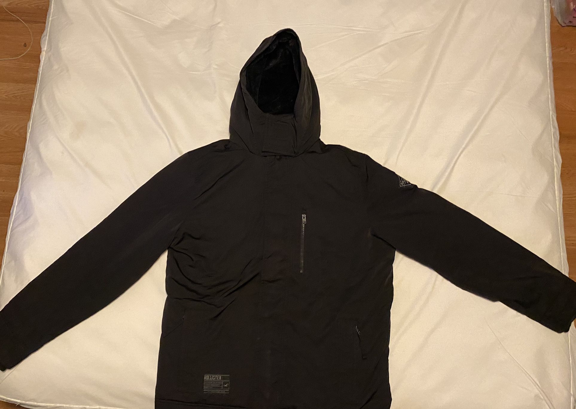 Sweater / Hoodie