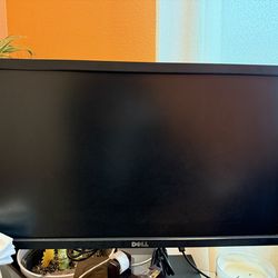 Two-unit LCD 24”  Monitors! Excellent Condition.