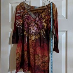 Very nice ladies Petite/Long shirt!