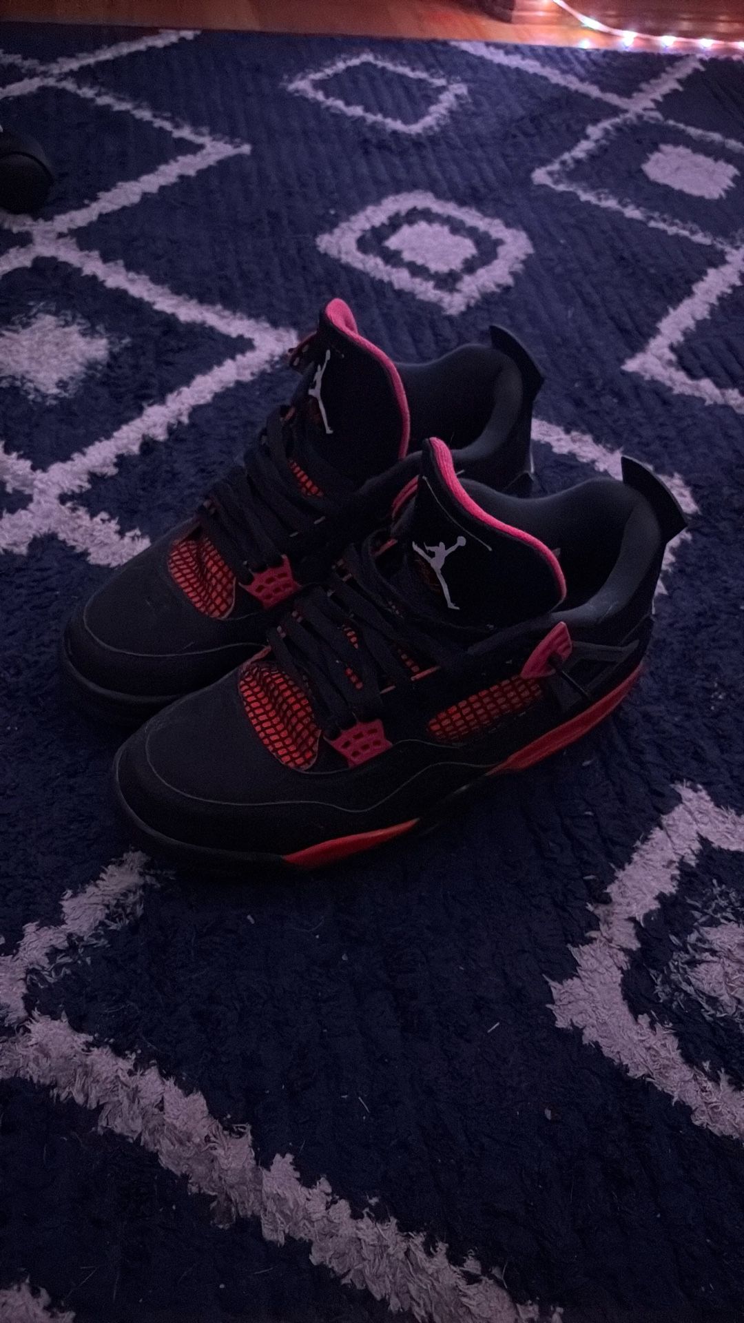 Jordan 4s Red Thunder Size 11