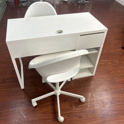Nail salon table online and chairs for sale