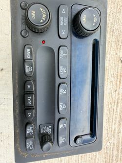 Factory Chevy Radio