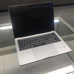 MacBook