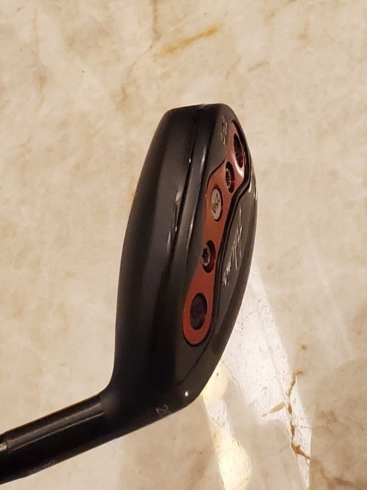 ADAMS RED PRO 20* 3-HYBRID WITH SPEEDER GRAPHITE STIFF FLEX SHAFT AND GOLF PRIDE GRIP.