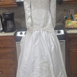 Wedding Gown Size 2/4