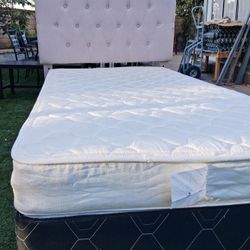 Vendo Cama Twin Con Base De Metal Y Respaldar De Tela 