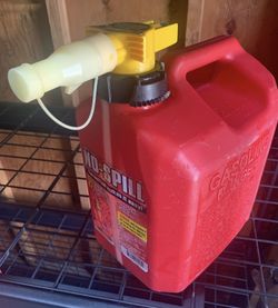 2.5 Gal Fuel Container Like New 