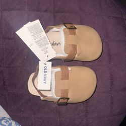 Old Navy Strap Slippers