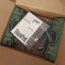 RARE Brand new Thinkpad Laptop T-420s from 2011 collector item