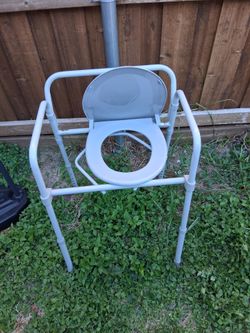 Portable Bedside Commode Chair