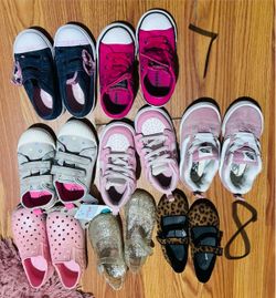 Gil’s shoes size 7-8