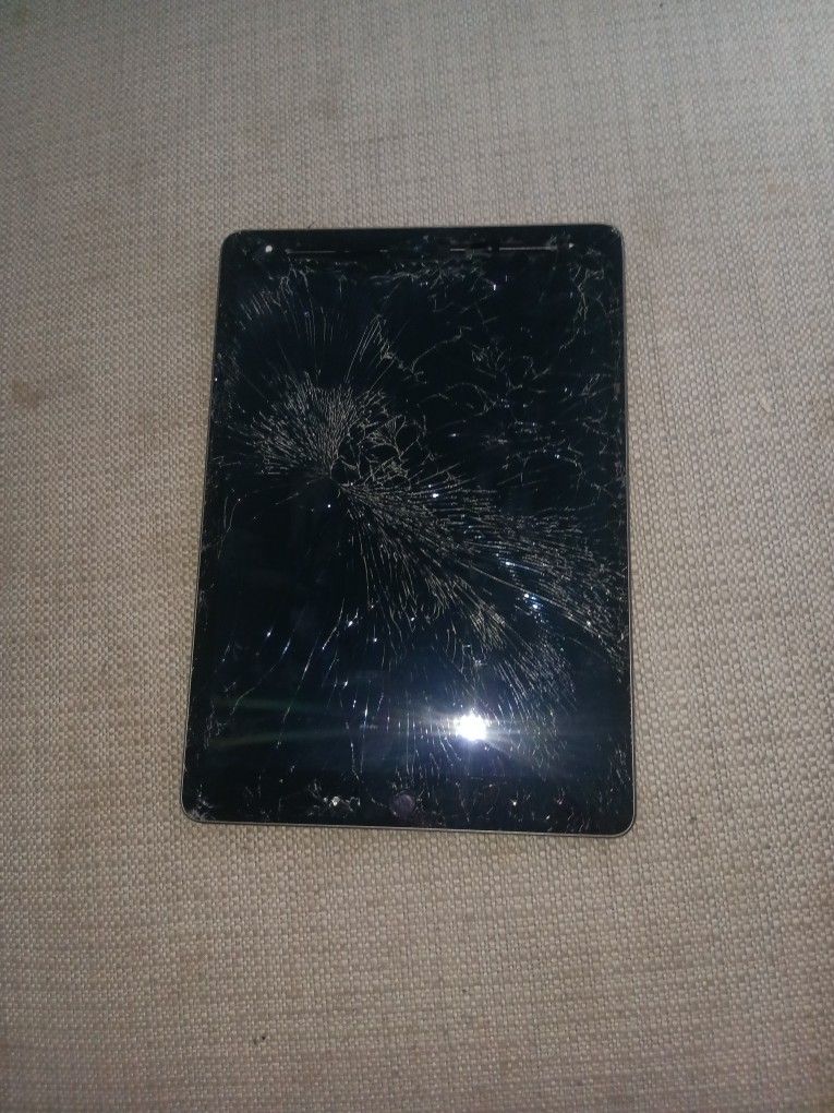 Broken iPad 9th Generation