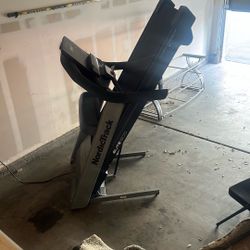 Treadmill 