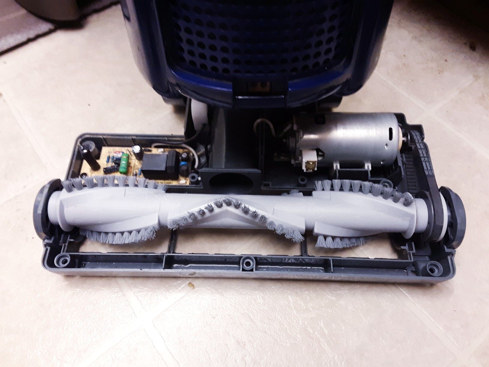 Shark Navigator Light Bagless Upright Vacuum NV105 for Sale in Lakewood, CA OfferUp