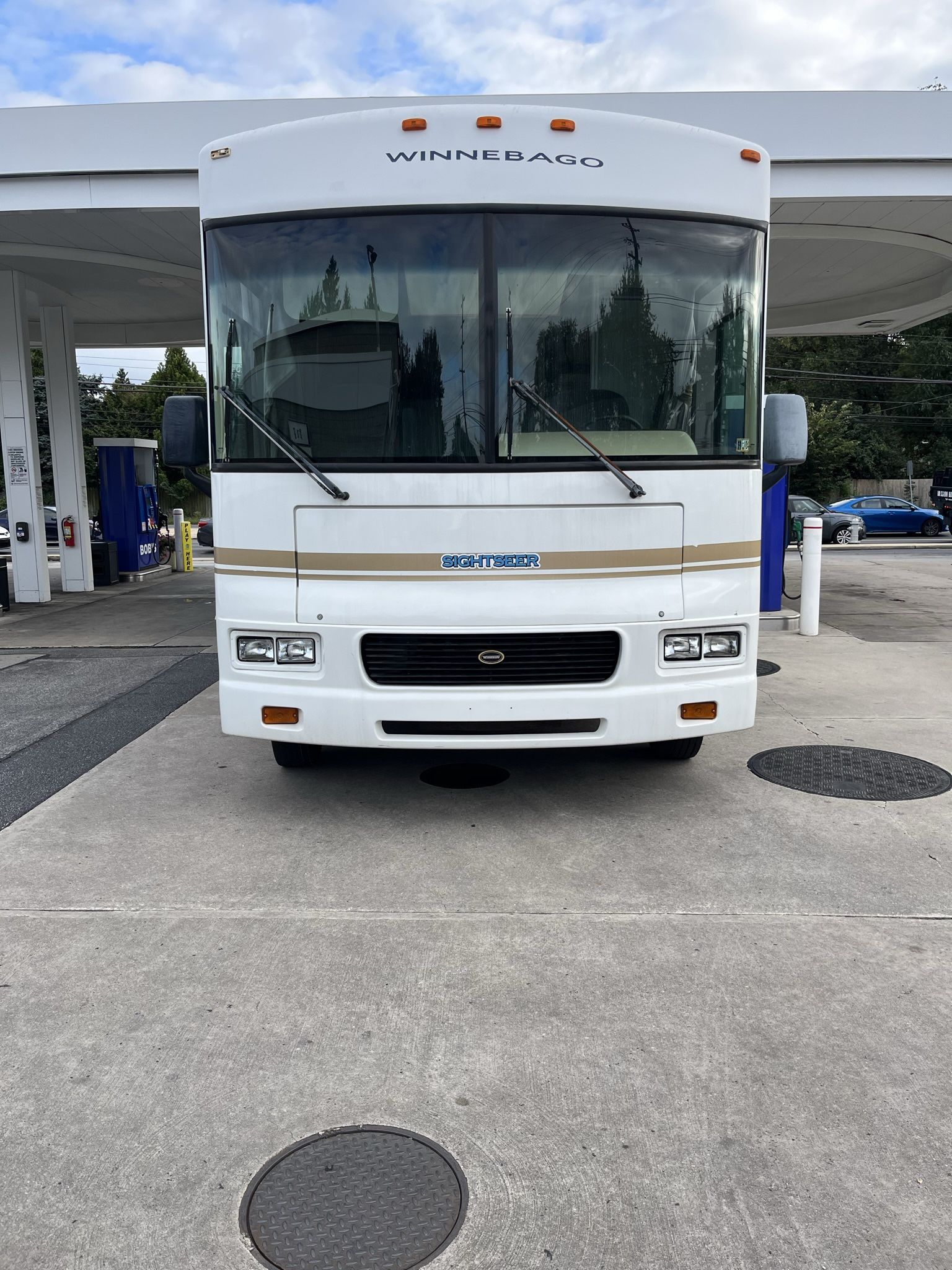 2003 Winnebago Sightseer