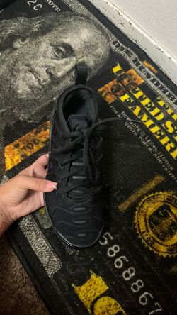 Nike Air Max Plus TN Triple Black - Size 7  Women’s