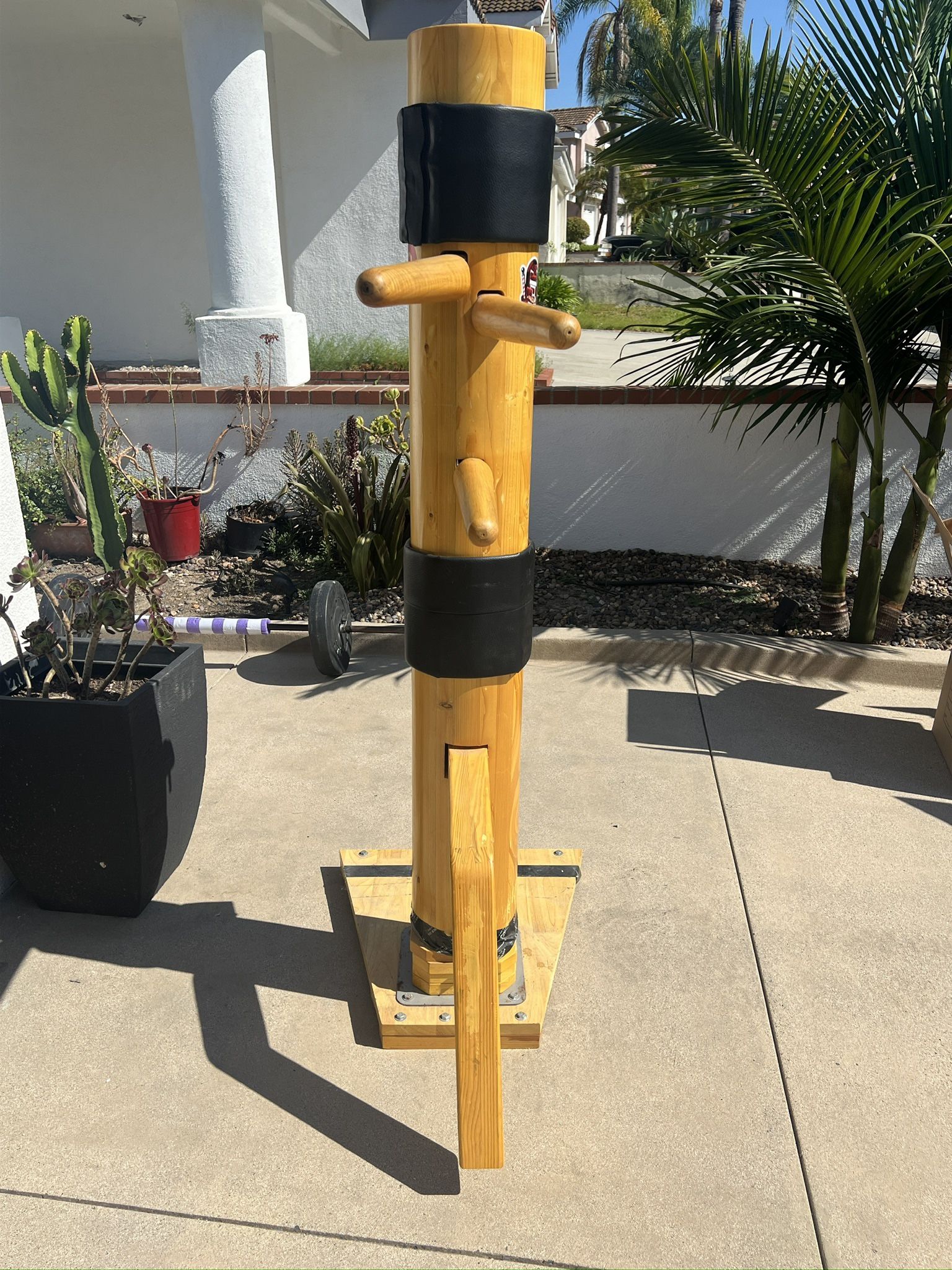 Wooden dummy