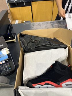 Jordan 6 Retro “Infrared Salesman” Size 11