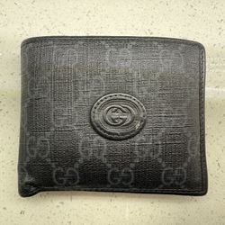 GUCCI GG SUPREME BI FOLD WALLET