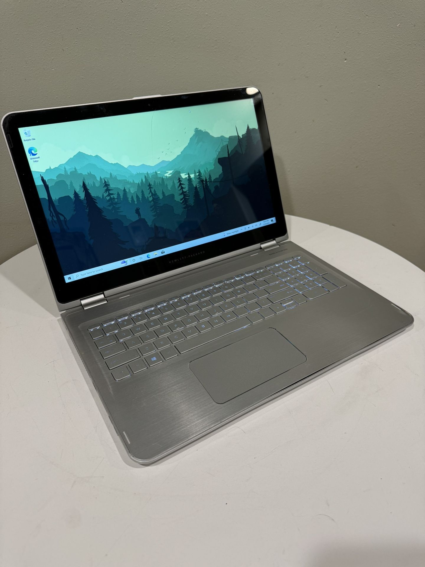 i7/8gb Ram/NVIDIA Graphics HP Computer PC Laptop Windows 10 17” Display