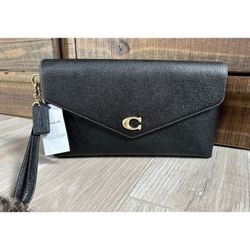 NEW COACH WYN  CROSSGRAIN LEATHER LARGE WRISTLET CLUTCH IN BLACK NWT ❤️❤️❤️FIRM PRICE NO OFFERS❌