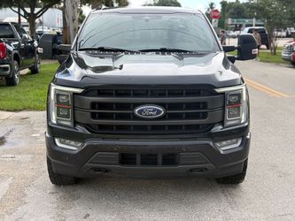 F150 SUPERCREW CAB LARIAT PICKUP 4D 5 1/2 FT