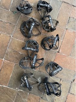 YakTrax Pro traction walking cleats