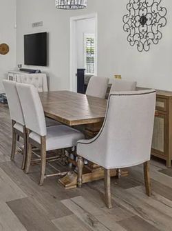 Dinner room table and chairs