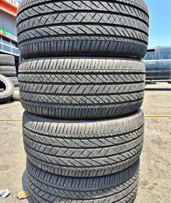 235/40/19 Brisgtone Set de Tires en buenas condiciones de vida las 4