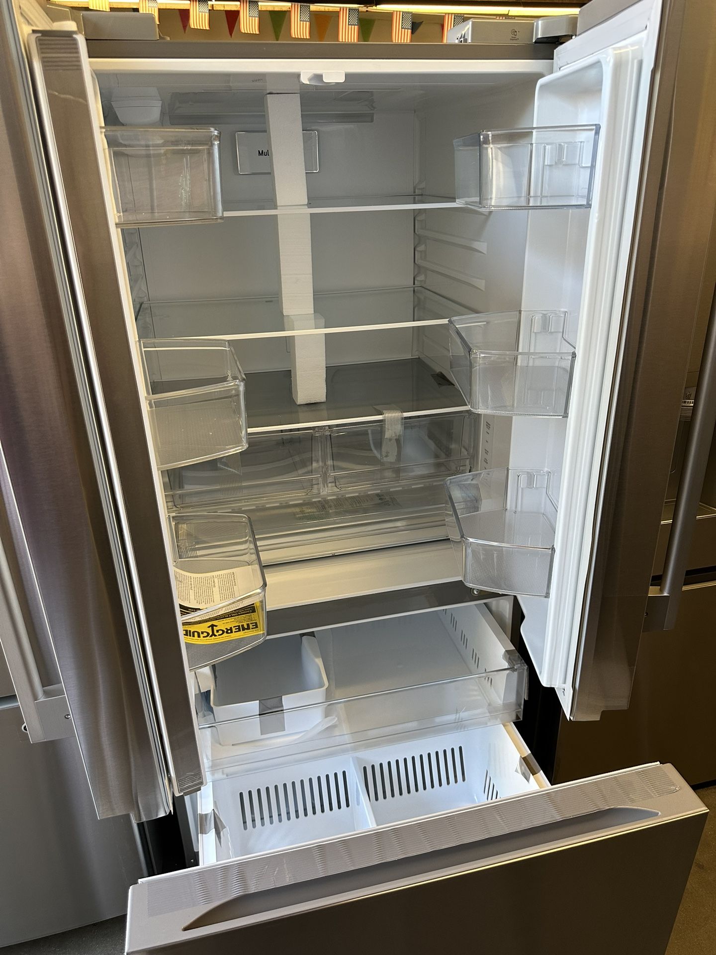 33 in. W 25 cu. ft. SMART Standard Depth French Door Refrigerator