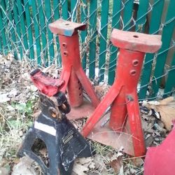 3 Jack Stands