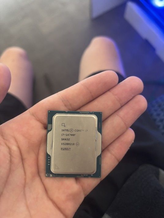 Intel i7-14700f